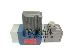 穆格伺服阀D661-4113